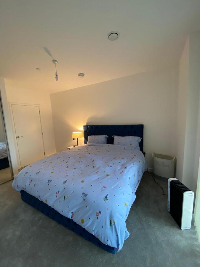 Amazing New Built Townhouse With Garden In London Villa Hendon Exterior photo